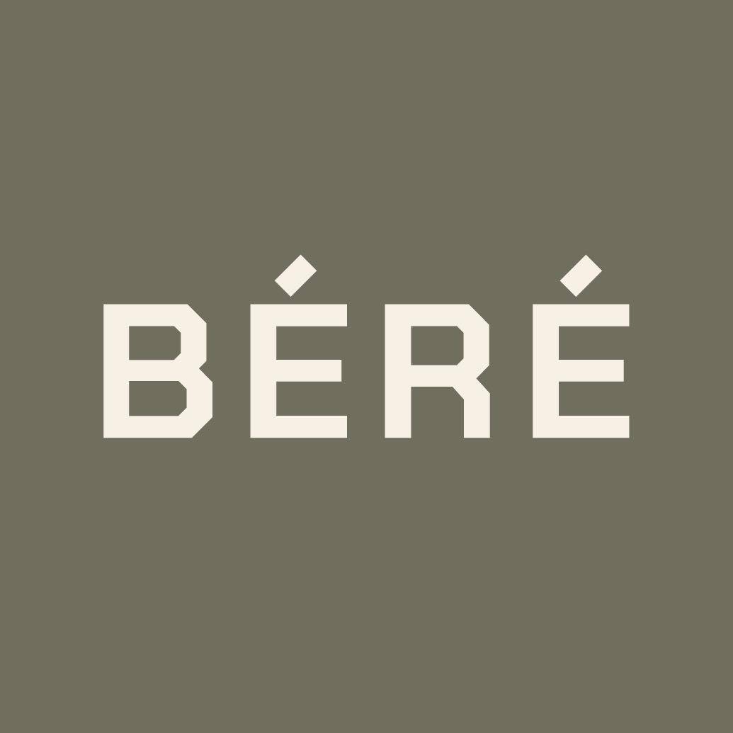 Artisan Tapissier et decoratrice Paris Maison Béré